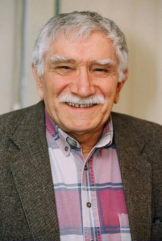 Армен Джигарханян