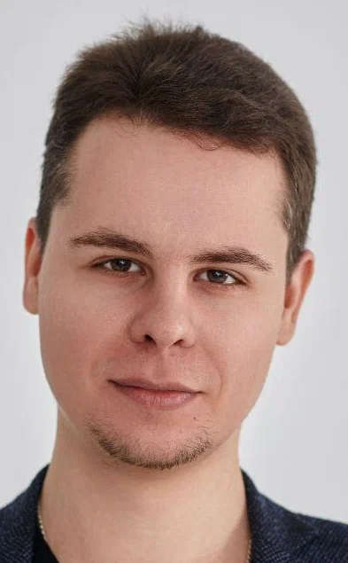 Владимир Такинов